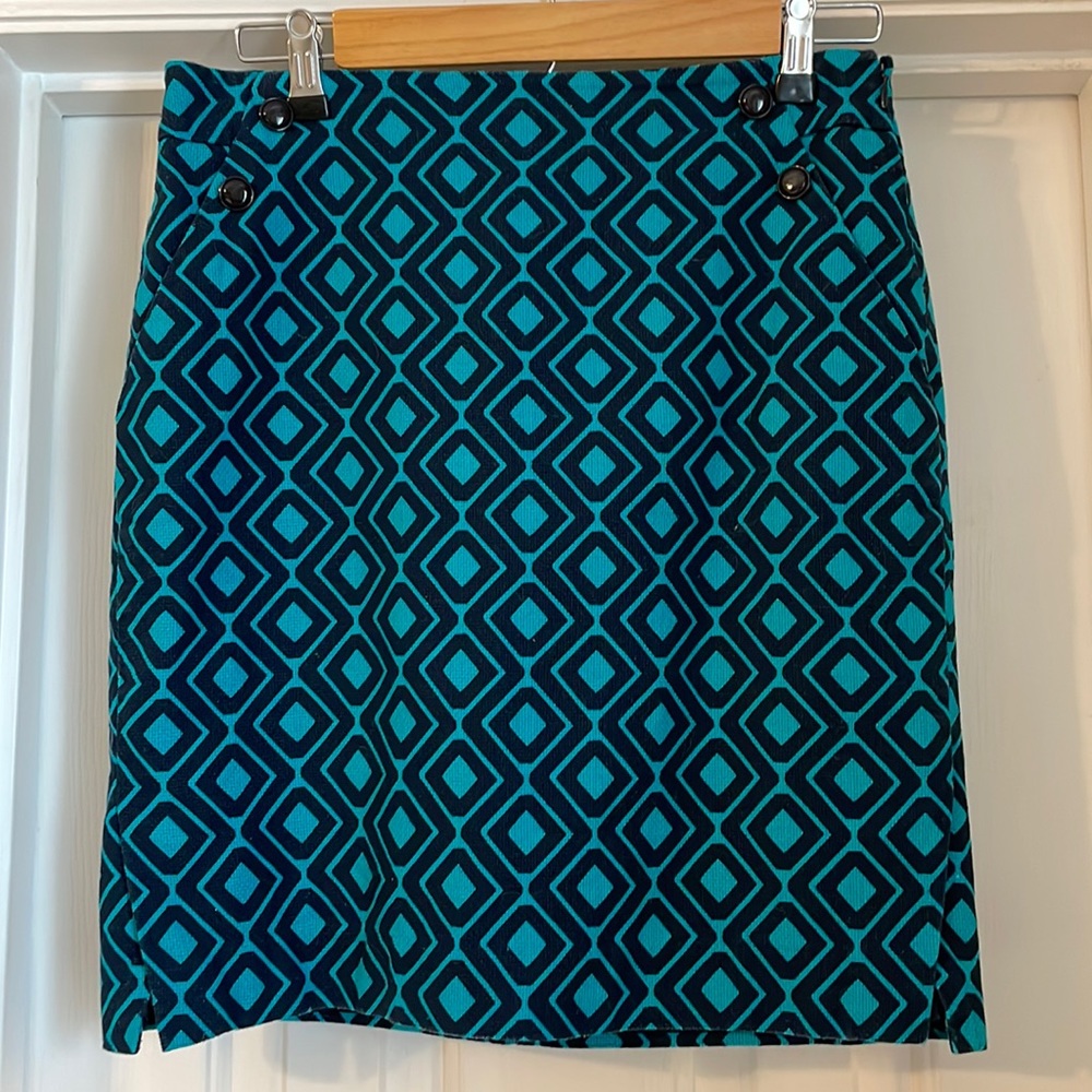 GUC Loft skirt
